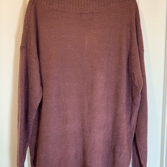 Womance Burgundy Sweater – Women’s XL, Cozy & Stylish - Picture 2 of 6